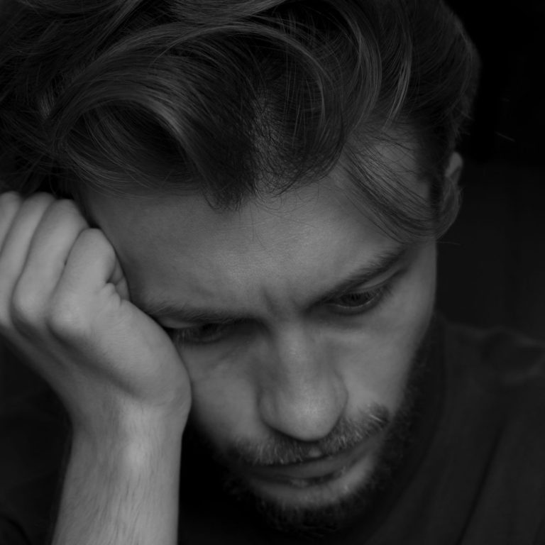 Mutsuzluk ve Depresyon Arasındaki Farkı Anlamak